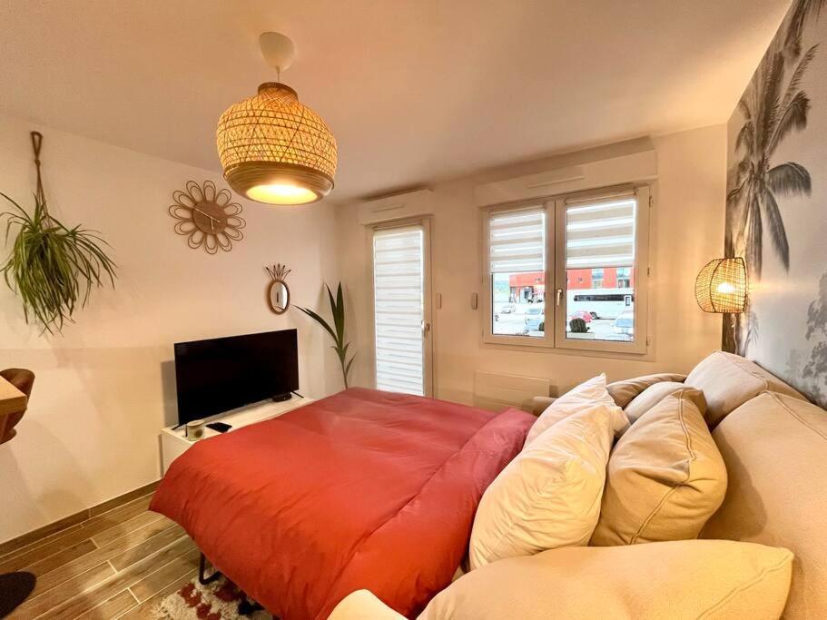 Mon Cocon Nature : Equipe - Proche Frontiere Appartement