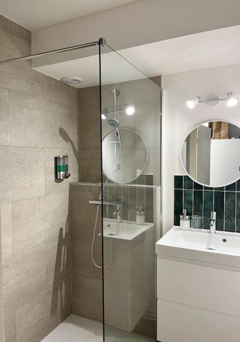 Mon Cocon Nature : Equipe - Proche Frontiere Apartamento *